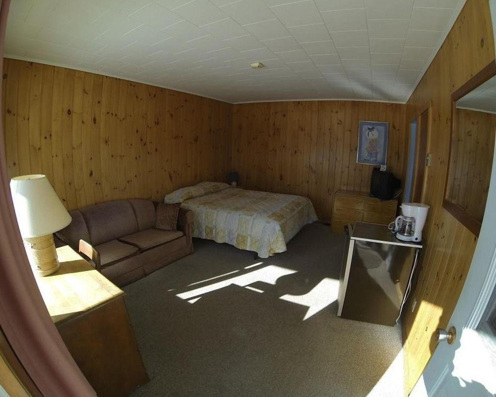 Motel Le Fleuron Saint-Donat-de-Montcalm Exteriör bild