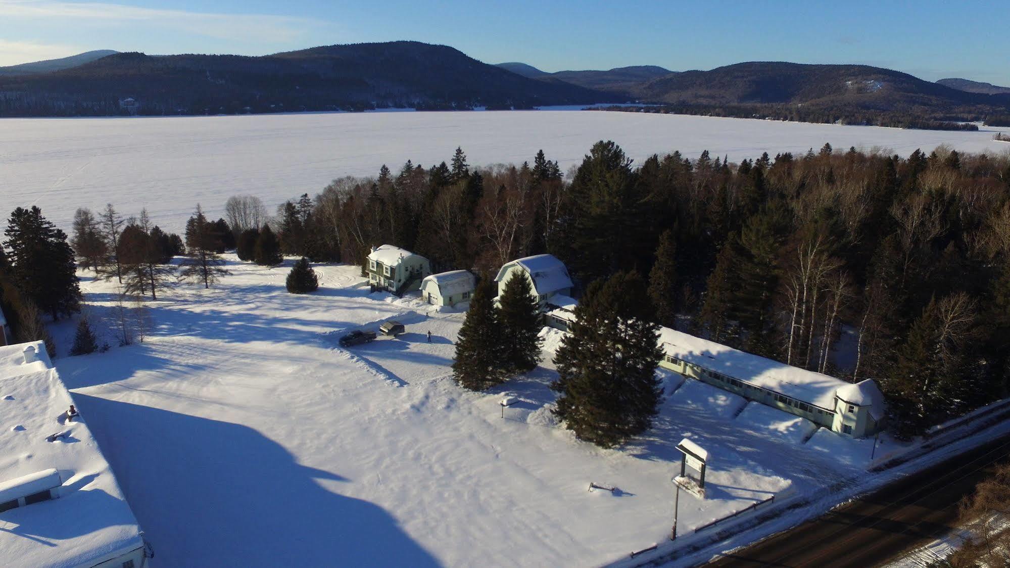 Motel Le Fleuron Saint-Donat-de-Montcalm Exteriör bild